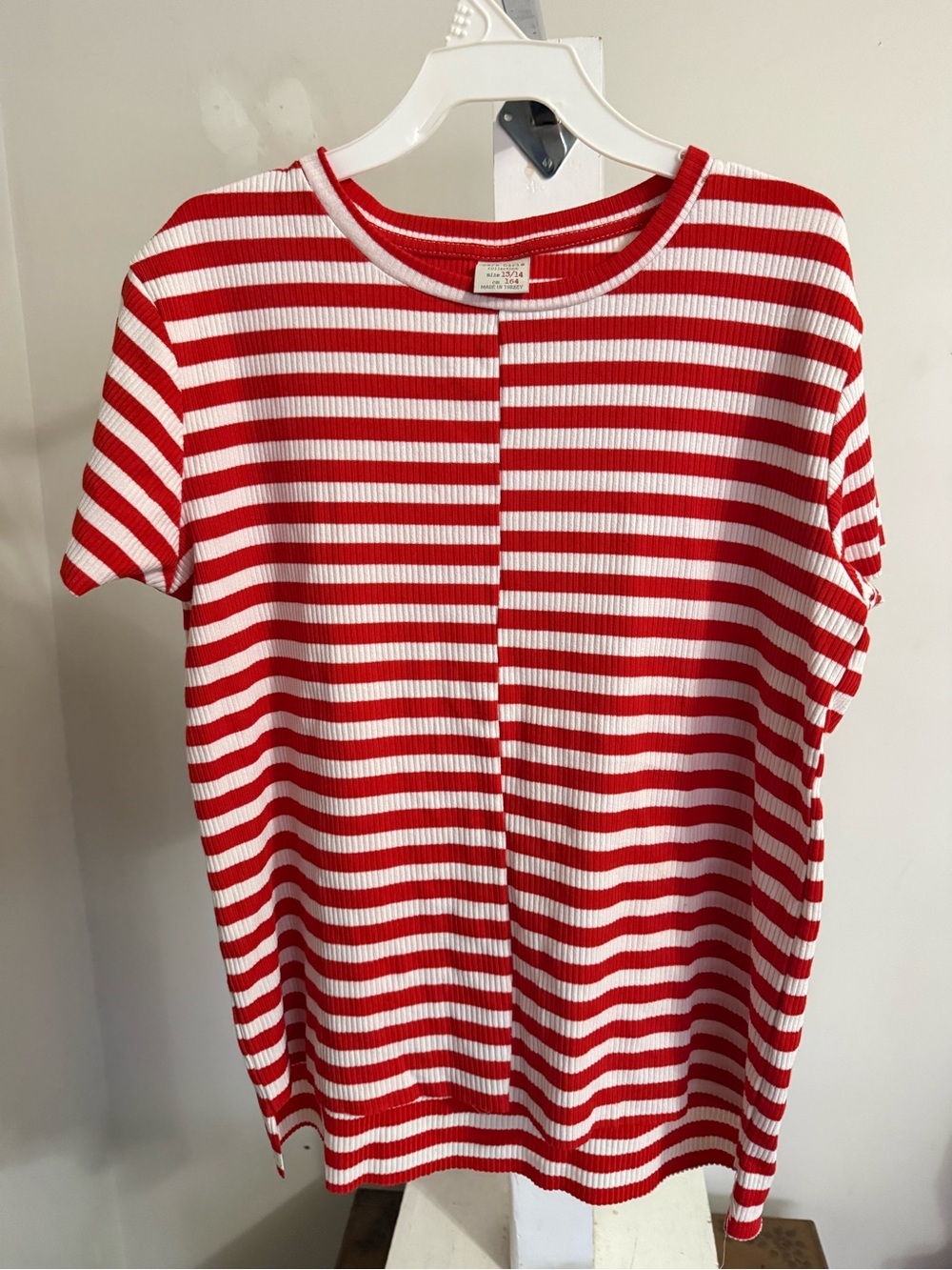 New Zara Res & White Tee